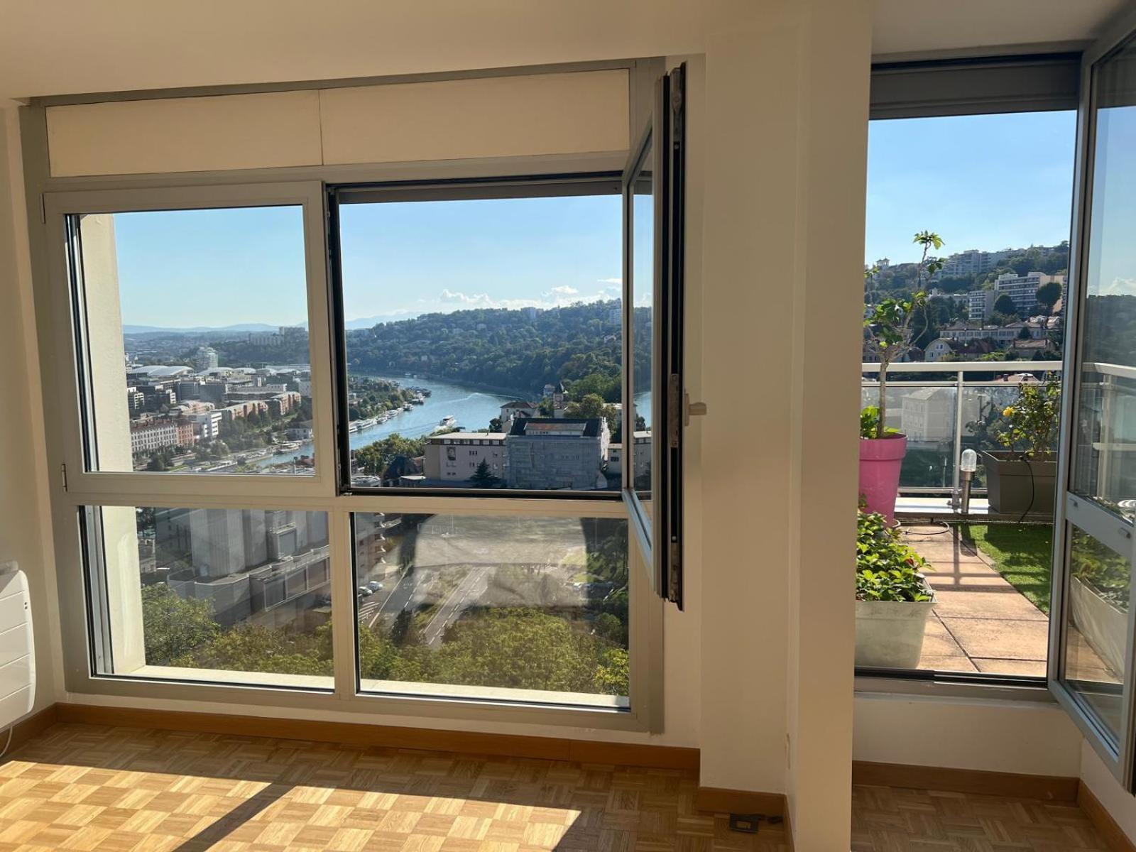 Chambre Dans Les Hauteurs De Lyon Proche Fourviere Chez L Hote 외부 사진